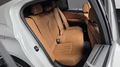 2023 BMW 5-Series 520i M Sport — фото 11