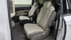 2023 Kia Carnival Diesel 9-Seater Noblesse — фото 12
