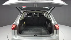 2022 Volkswagen Tiguan 2.0 TSI Prestige — фото 20