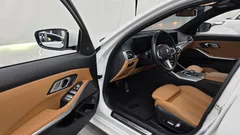 2023 BMW 3-Series 320i M Sport — фото 10
