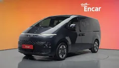 2022 Hyundai Staria 4WD Tourer 9-Seater — фото 1