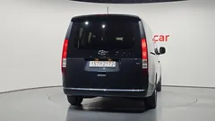 2022 Hyundai Staria 4WD Tourer 9-Seater — фото 4