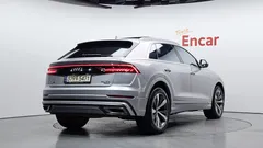 2022 Audi Q8 50 TDI Quattro Premium — фото 2