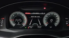 2022 Audi Q8 50 TDI Quattro Premium — фото 8