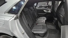 2022 Audi Q8 50 TDI Quattro Premium — фото 11