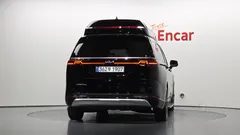 2023 Kia Carnival Diesel 9-Seater Hi-Limousine — фото 4