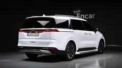 2023 Kia Carnival Diesel 9-Seater Noblesse — фото 2