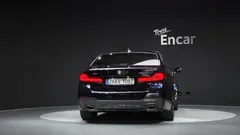 2023 BMW 5-Series 530i xDrive M Sport Package — фото 4