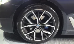 2023 BMW 5-Series 530i xDrive M Sport Package — фото 5