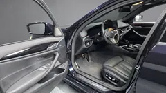 2023 BMW 5-Series 530i xDrive M Sport Package — фото 10