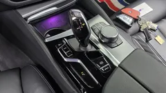 2023 BMW 5-Series 520i M Sport — фото 9