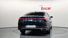 2023 Kia K8 Signature — фото 4