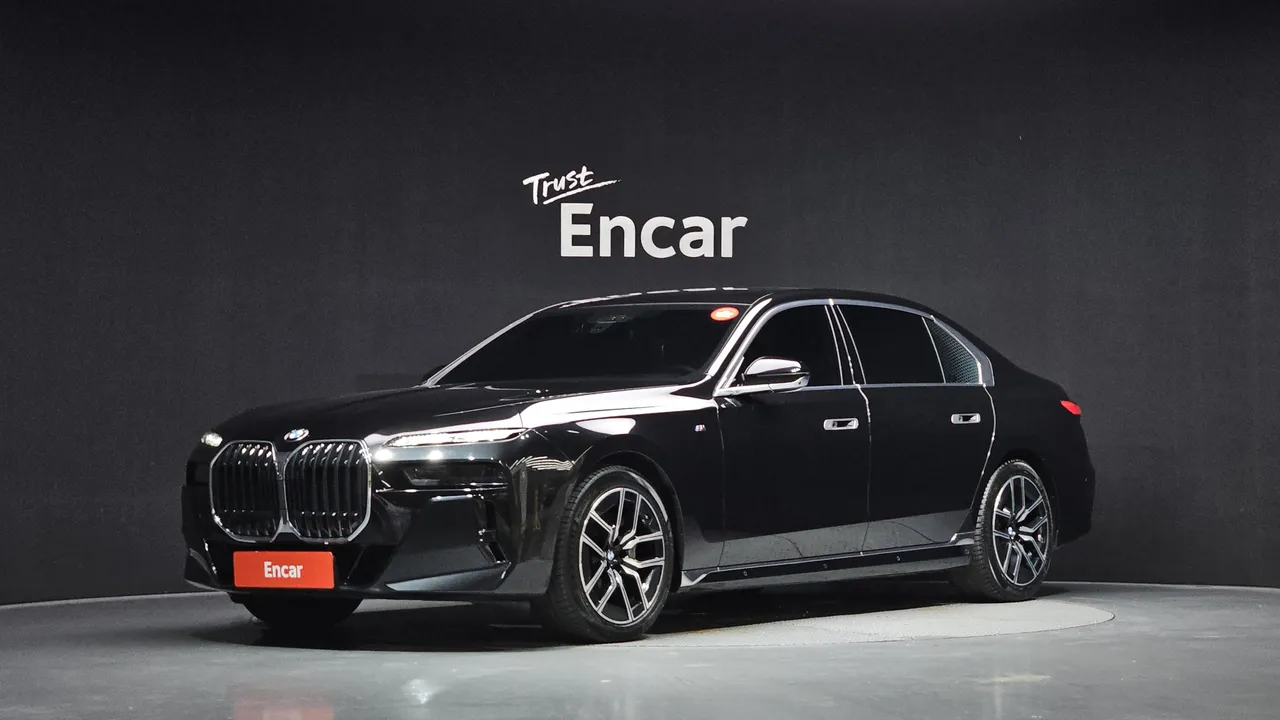 2023 BMW 7-Series 740i sDrive M Sport