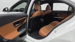 2023 Mercedes-Benz C-Class C200 Avantgarde — фото 12
