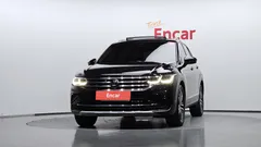 2023 Volkswagen Tiguan 2.0 TDI Prestige — фото 3