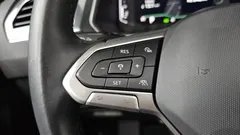 2023 Volkswagen Tiguan 2.0 TDI Prestige — фото 19