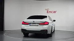 2023 BMW 5-Series 530i M Sport Package — фото 4