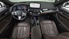 2023 BMW 5-Series 530i M Sport Package — фото 7