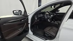 2023 BMW 5-Series 530i M Sport Package — фото 10