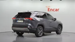 2022 Toyota RAV4 2.5 4WD Hybrid — фото 2