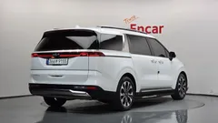 2023 Kia Carnival Diesel 9-Seater Signature — фото 2