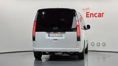 2023 Hyundai Staria Lounge 9-Seater — фото 4