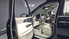 2023 Kia Carnival Gasoline 4-Seater Hi-Limousine — фото 10
