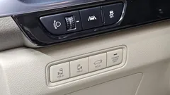 2023 Kia Carnival Gasoline 4-Seater Hi-Limousine — фото 17