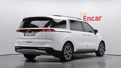2023 Kia Carnival Diesel 9-Seater Prestige — фото 2