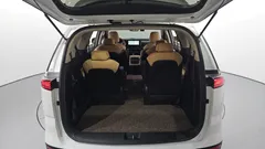 2023 Kia Carnival Diesel 9-Seater Prestige — фото 20