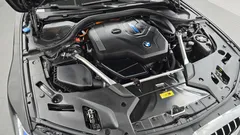 2023 BMW 5-Series 530e M Sport — фото 6