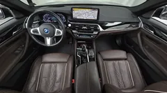 2023 BMW 5-Series 530e M Sport — фото 7