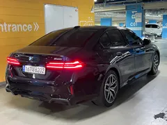 2024 BMW 5-Series 520i M Sport — фото 2