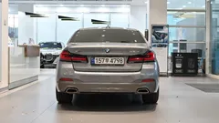 2023 BMW 5-Series 530i xDrive M Sport Package — фото 4