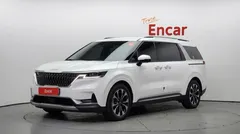 2023 Kia Carnival Diesel 9-Seater Prestige — фото 1