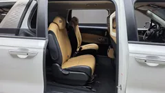 2023 Kia Carnival Diesel 9-Seater Prestige — фото 11