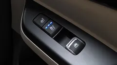 2023 Kia Carnival Diesel 9-Seater Prestige — фото 18
