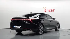 2023 Kia K8 Signature — фото 2