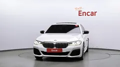 2023 BMW 5-Series 520i M Sport — фото 3