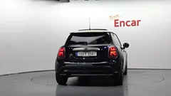 2023 Mini Cooper 3Door Resolute Edition — фото 4