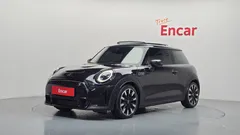 2023 Mini Cooper Classic — фото 1