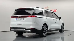 2022 Kia Carnival Diesel 9-Seater Noblesse — фото 2
