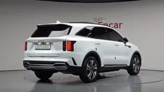 2023 Kia Sorento HEV 1.6 2WD, белый — фото 2