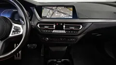 2022 BMW 2-Series M235i xDrive — фото 15