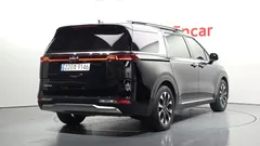 2023 Kia Carnival Diesel 9-Seater Noblesse — фото 2
