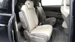 2023 Kia Carnival Diesel 9-Seater Noblesse — фото 12