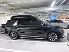 2023 Kia Carnival Gasoline 4-Seater Hi-Limousine — фото 3