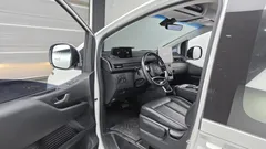 2022 Hyundai Staria Tourer 11-Seater — фото 10