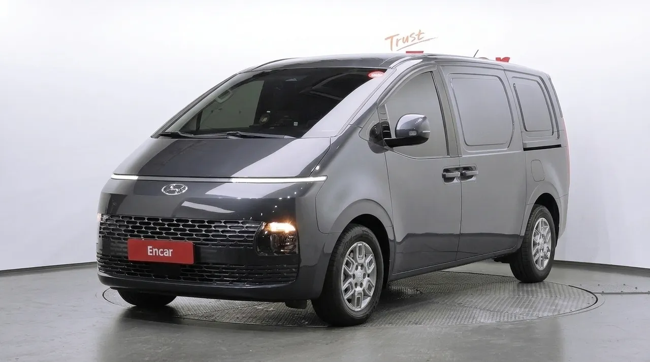 2022 Hyundai Staria Cargo 3-Seater