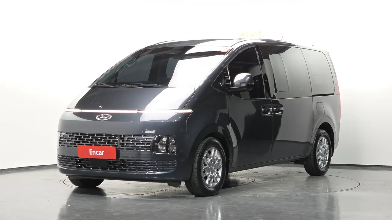 2023 Hyundai Staria Cargo 5-Seater